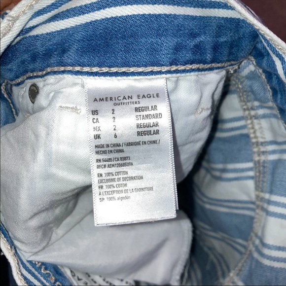 American eagle white and blue pinstripe mom jeans - Picture 11 of 13